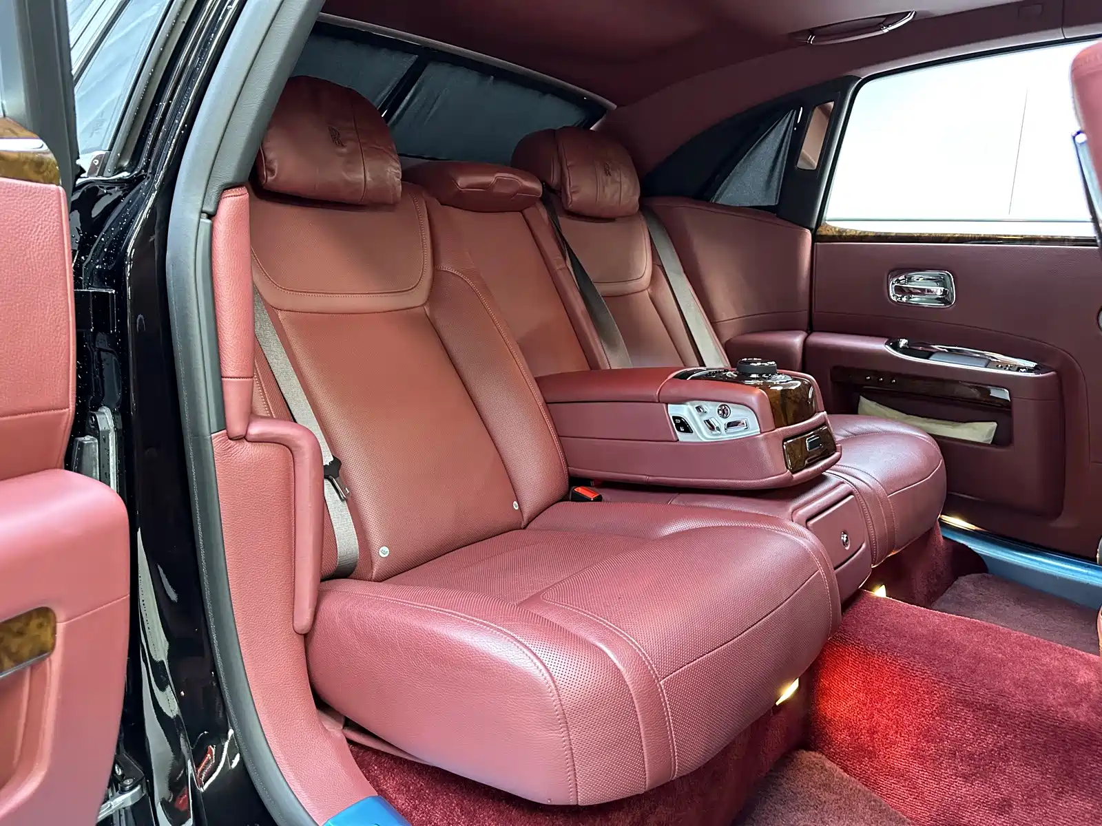 Фото 20 - Rolls-Royce Ghost