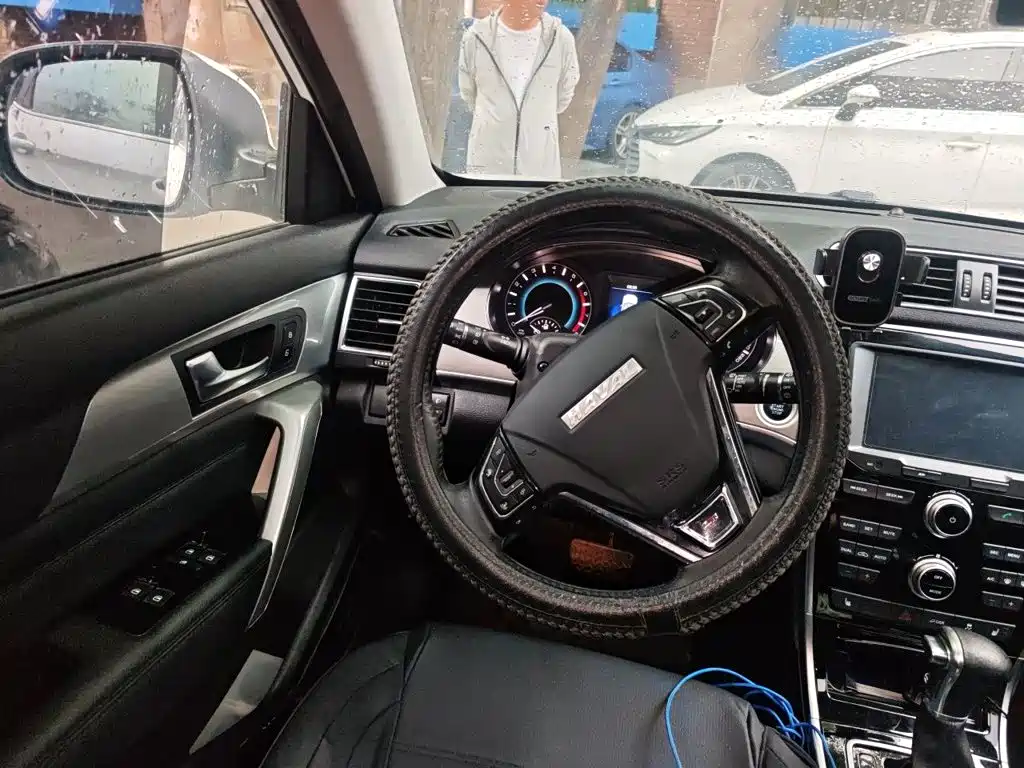 Фото 3 - Haval H2