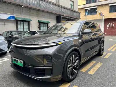 Li Auto L8