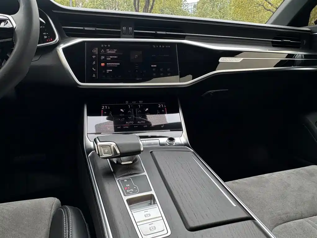 Audi A6L 2024 45 TFSI quattro Premium Dynamic фото 10
