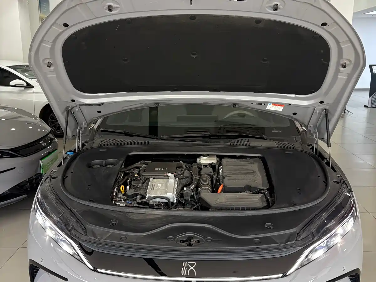 BYD Han 2025 2025 DM-i Smart Driving Edition 125KM LiDAR Flagship