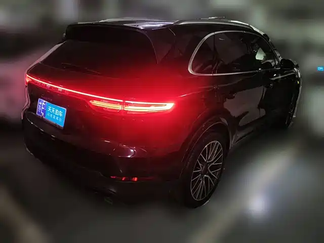 Porsche Cayenne 2019 Cayenne 3.0T — фото 2