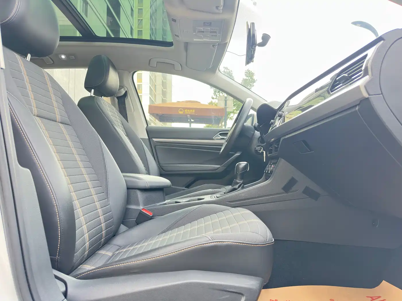 Volkswagen Lavida 2018 Hatchback 200TSI DSG Comfort Edition China V фото 10