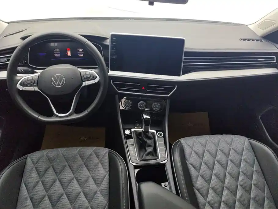 Volkswagen Sagitar 2024 300TSI DSG Surpass Edition фото 12