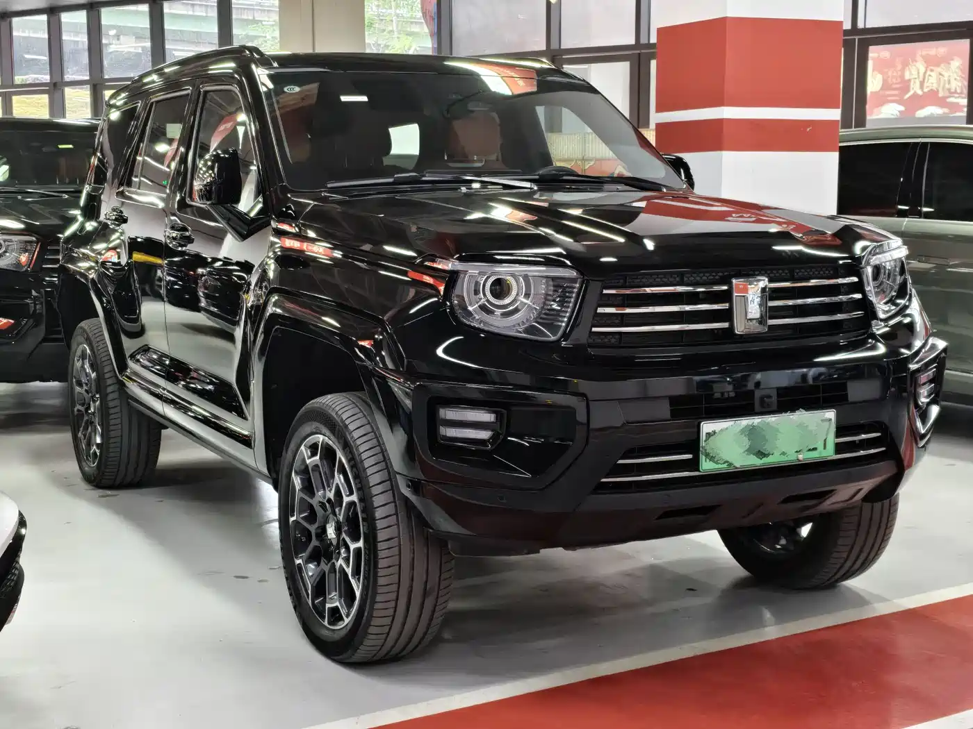 TANK TANK 700 NEW ENERGY