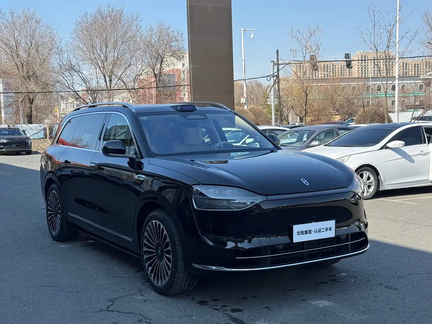AITO Wenjie AITO M9 2025 Extended Range Ultra 52kWh 6-Seater фото 3