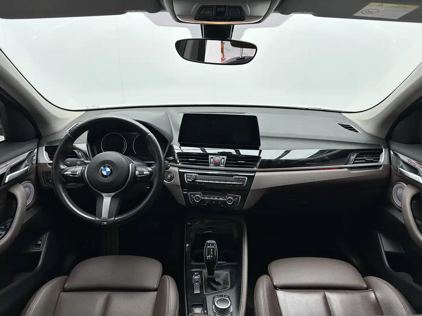 BMW X1 2022 sDrive20Li Premium фото 7