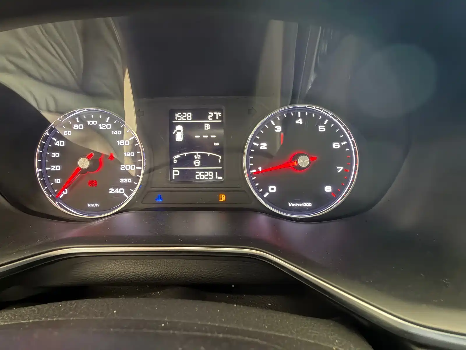 Фото 9 - Roewe RX8