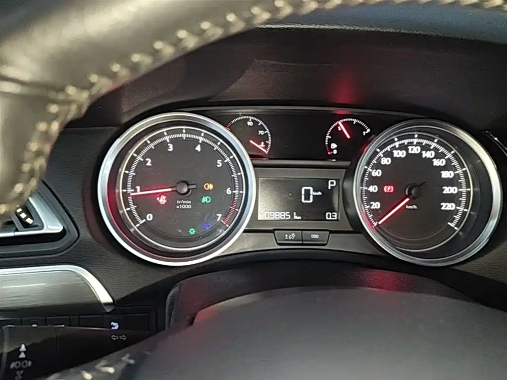 Peugeot 408 2016 1.6T Automatic Luxury Edition фото 12