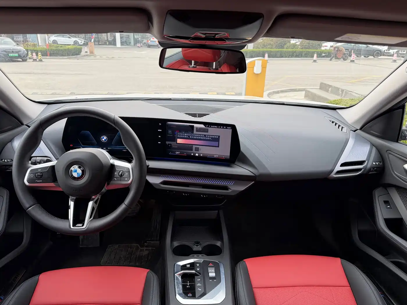 BMW 2 Series 2025 225L M Sport Package фото 6