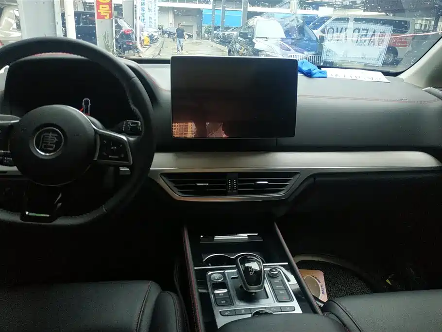 BYD Tang New Energy 2018 DM 2.0T AWD Smart Connection Enjoy Edition 7-Seater China V фото 13