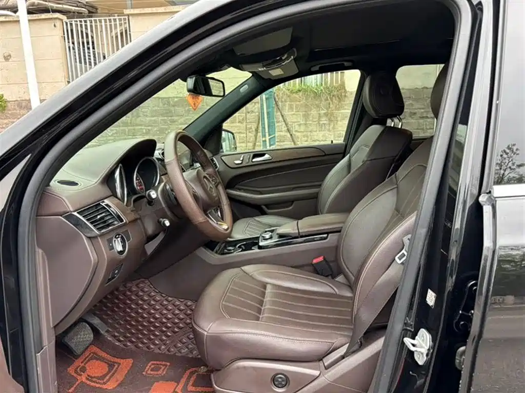 Mercedes-Benz GLE 2017 GLE 320 4MATIC Luxury фото 7