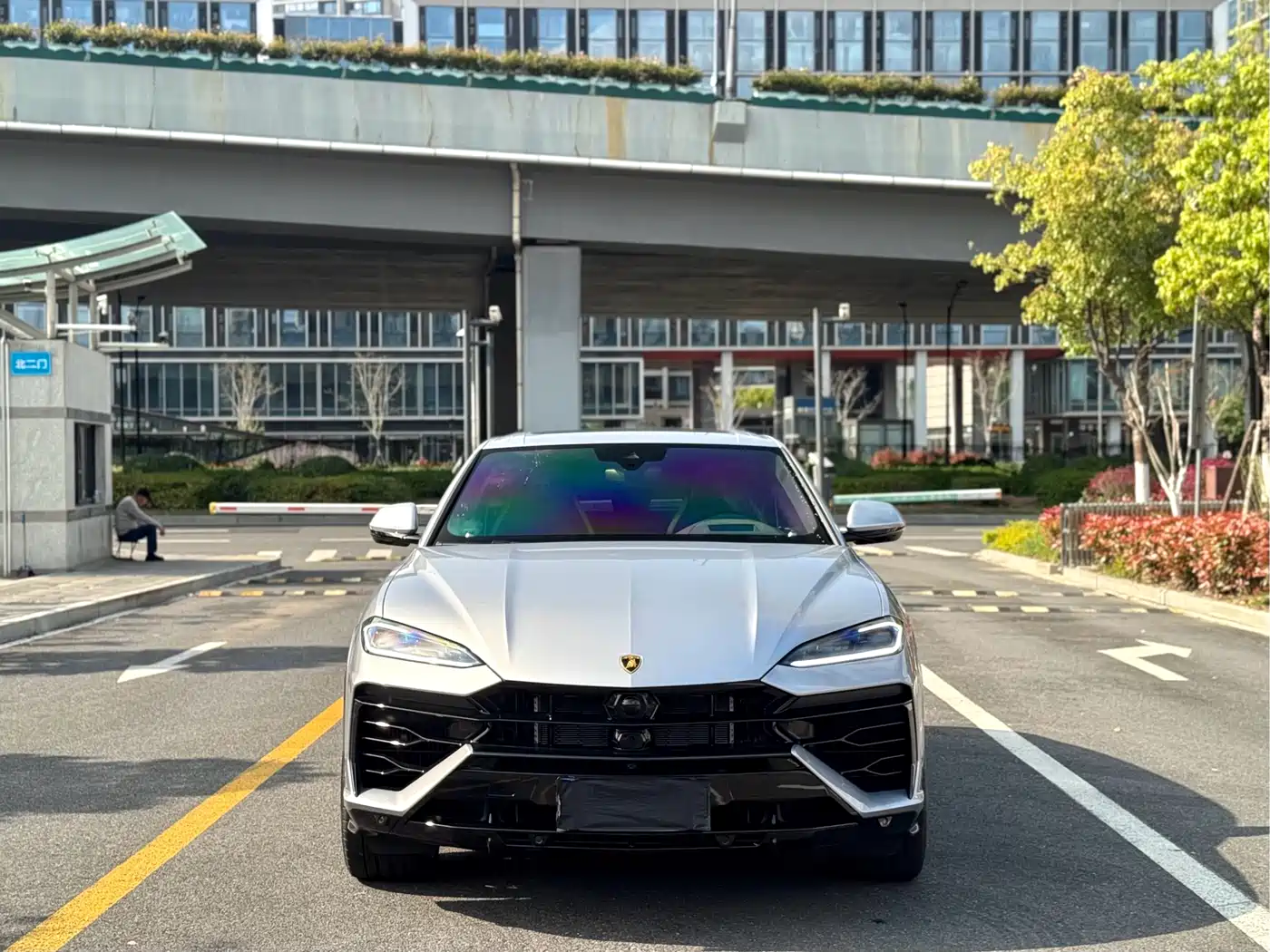 LAMBORGHINI URUS SE