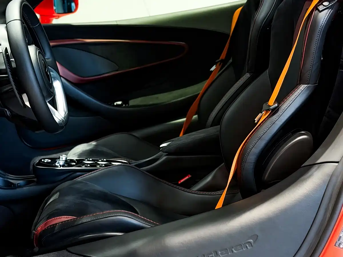 McLaren GT 2023 2023 4.0T Standard Model
