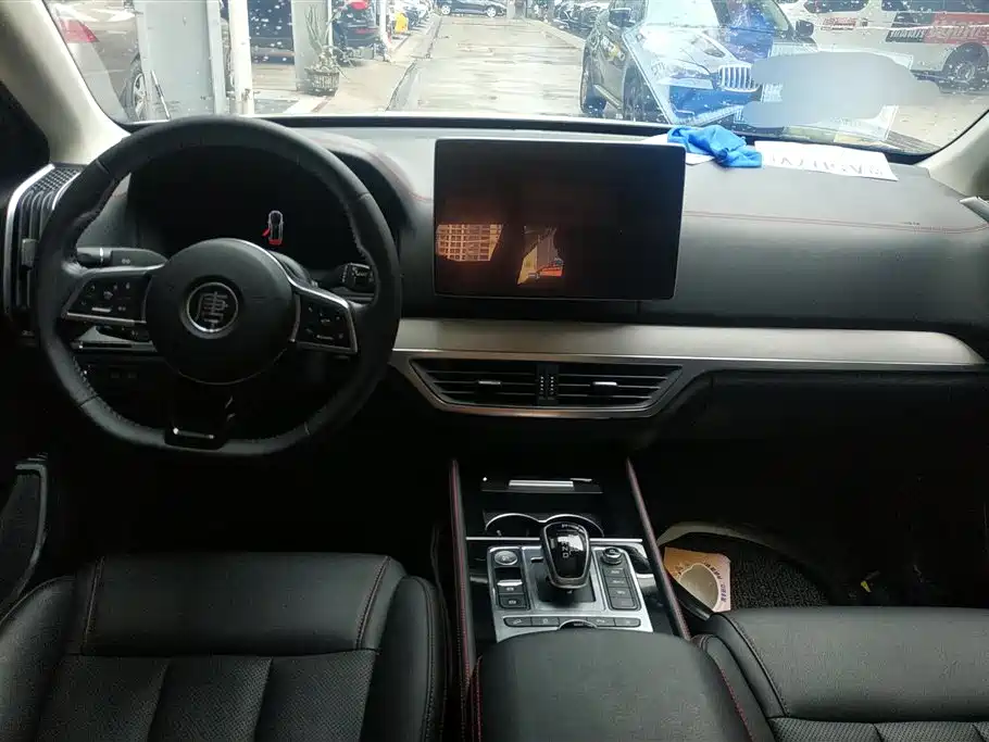 BYD Tang New Energy 2018 DM 2.0T AWD Smart Connection Enjoy Edition 7-Seater China V фото 12