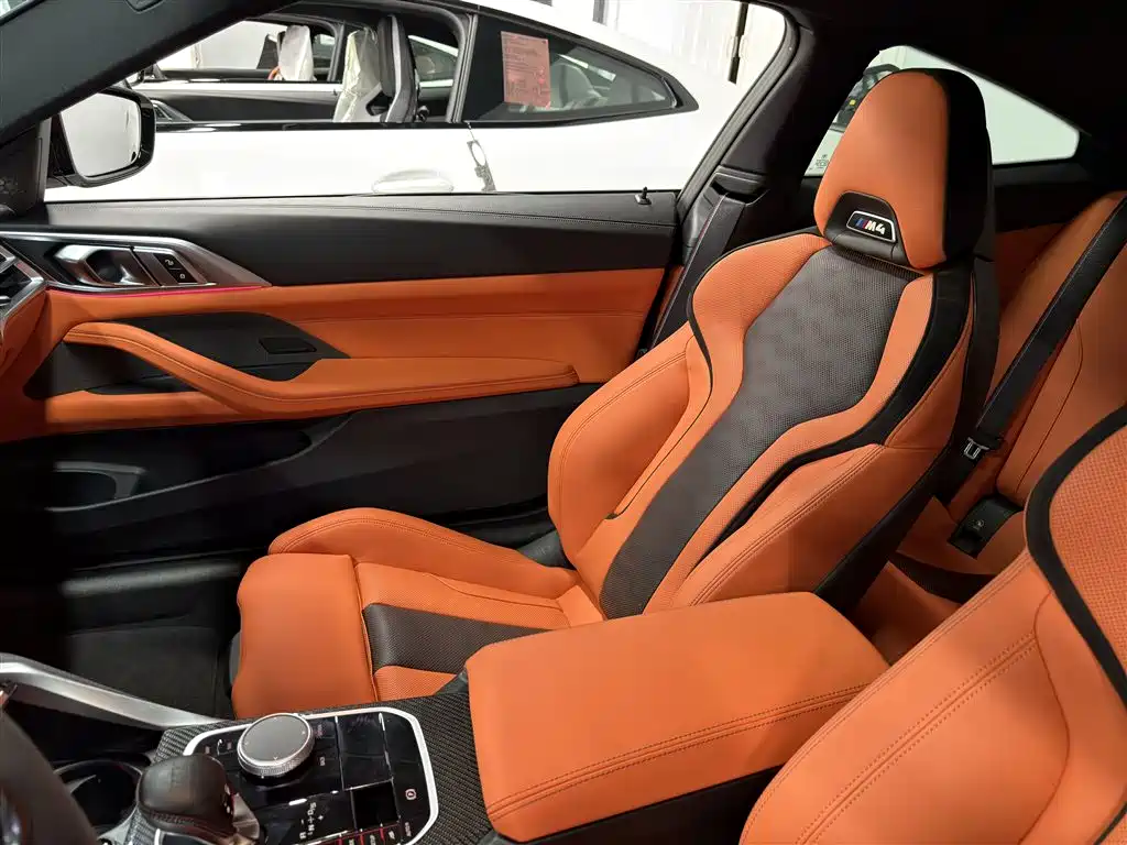 BMW M4 2024 BMW M4 Coupe Competition фото 8