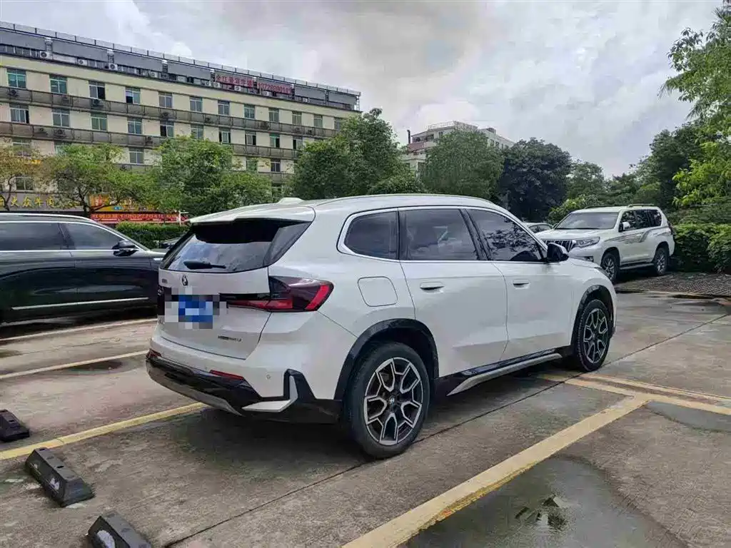 BMW X1 2023 sDrive25Li X Design Package фото 5