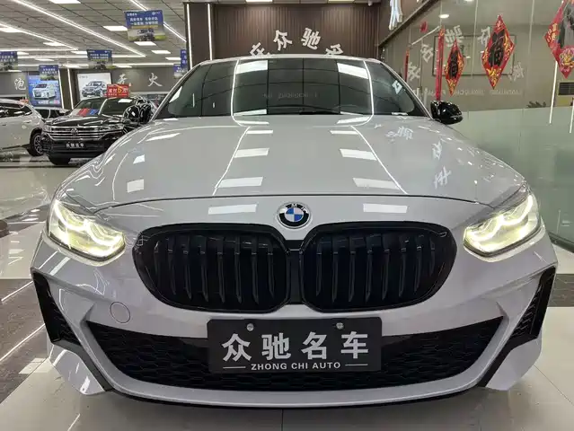 BMW 1 Series 2022 125i M Sport Shadow Edition — фото 2