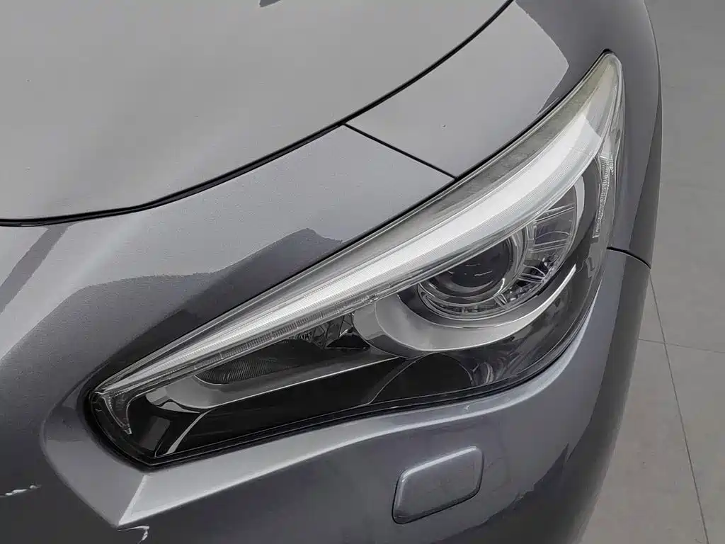 Infiniti Q50 2017 2014 3.7L Comfort Edition
