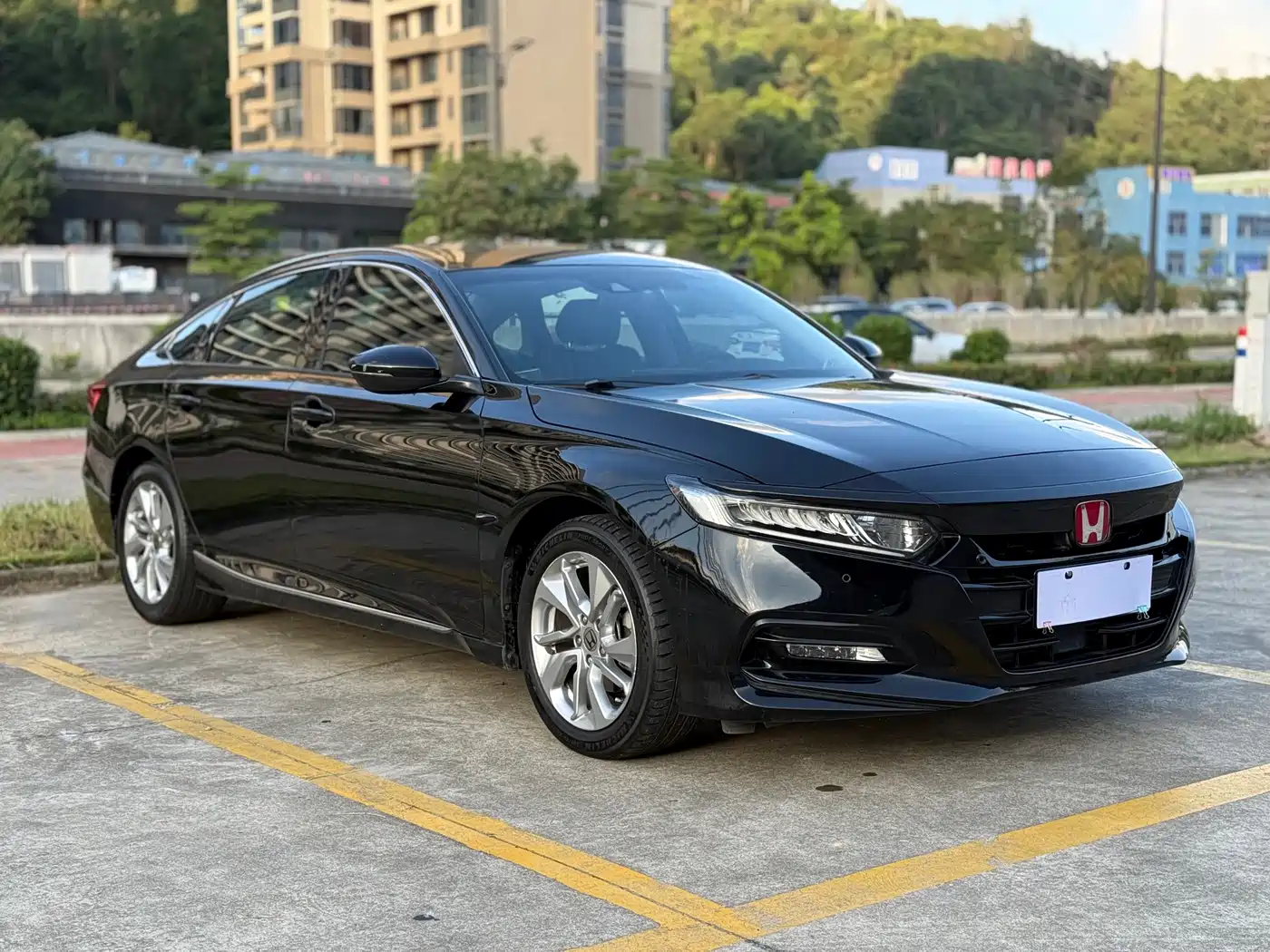 Фото 3 - Honda Accord