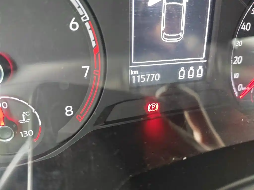 Volkswagen T-ROC 2018 280TSI DSG 2WD Comfort (China V) фото 5