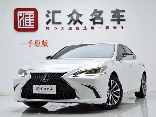 Lexus ES 300h, Совершенство