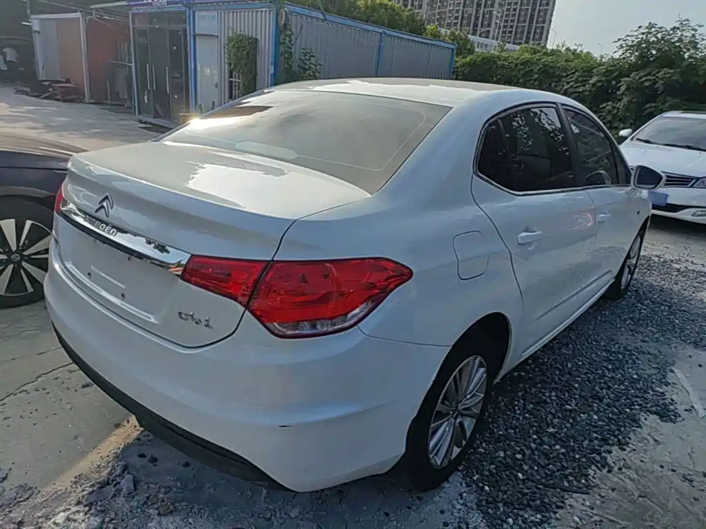 Citroën C4L 2016 2015 1.8L Automatic Luxury Edition