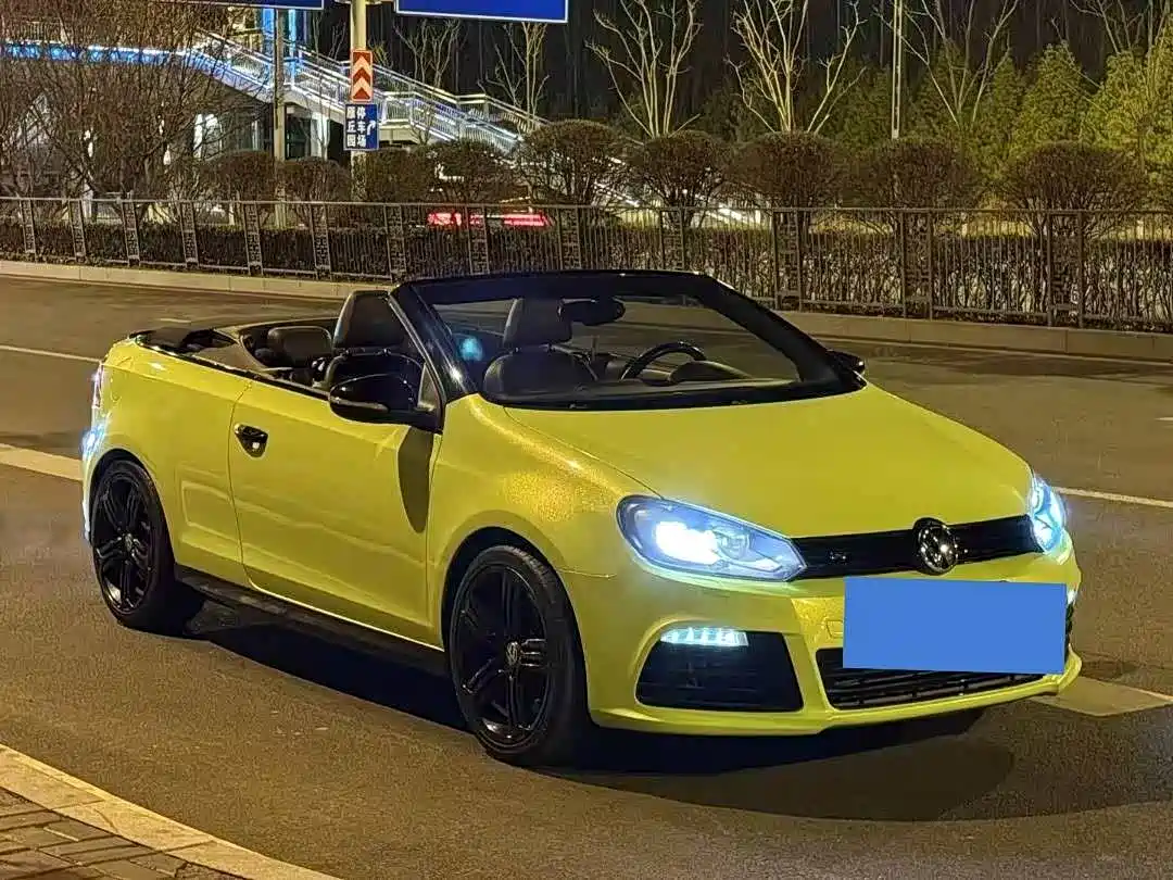 Volkswagen Golf (Import) 2014 2.0TSI R Convertible Edition фото 7