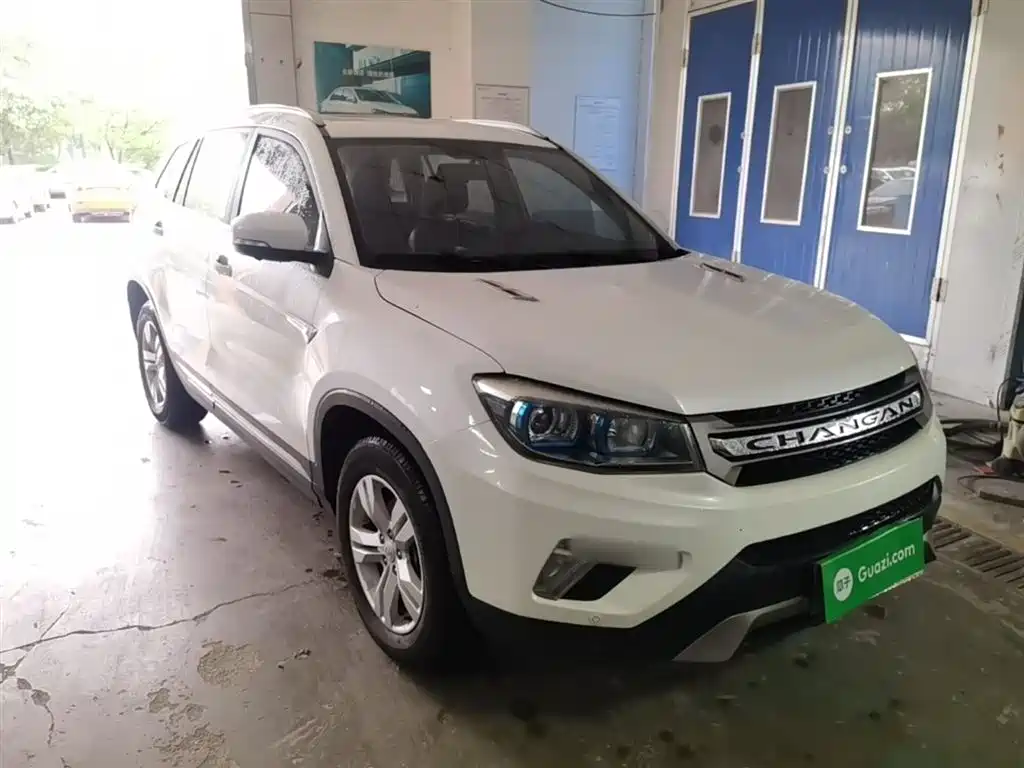 Фото 4 - Changan CS75