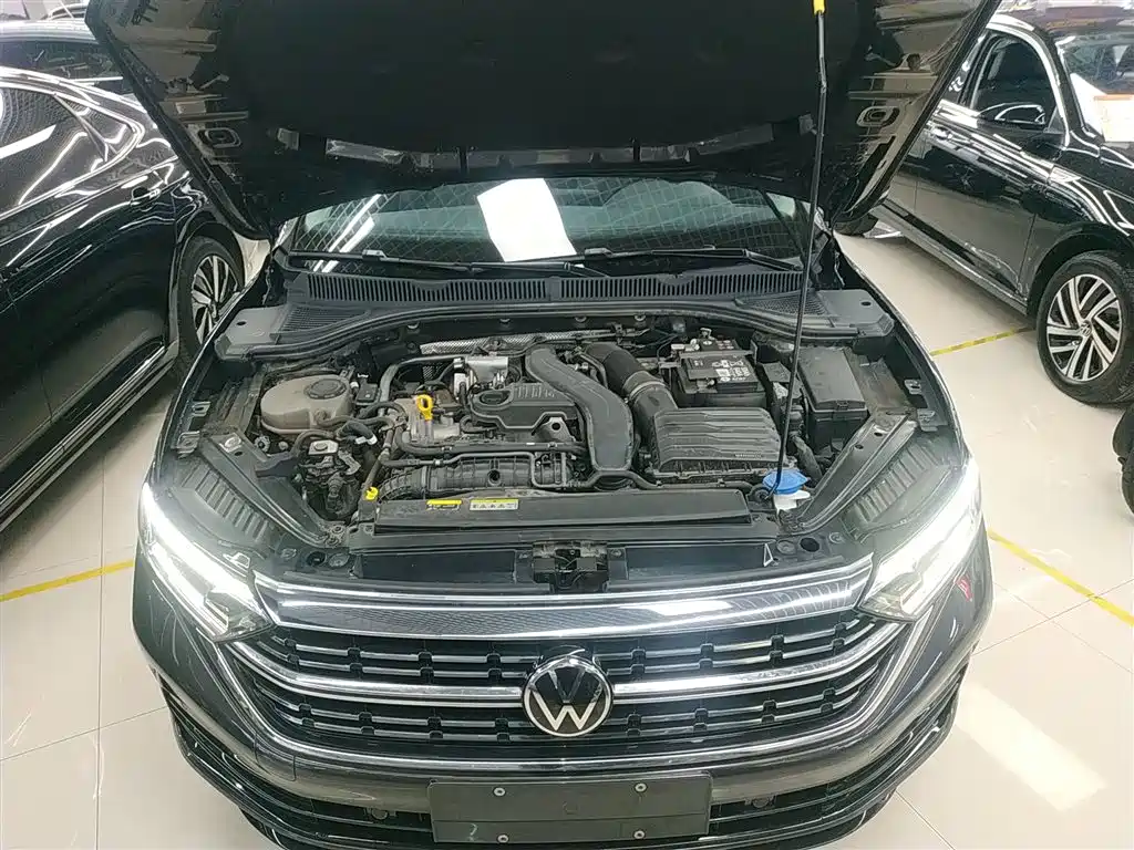 Volkswagen Sagitar 2023 300TSI DSG Surpassing Edition фото 16