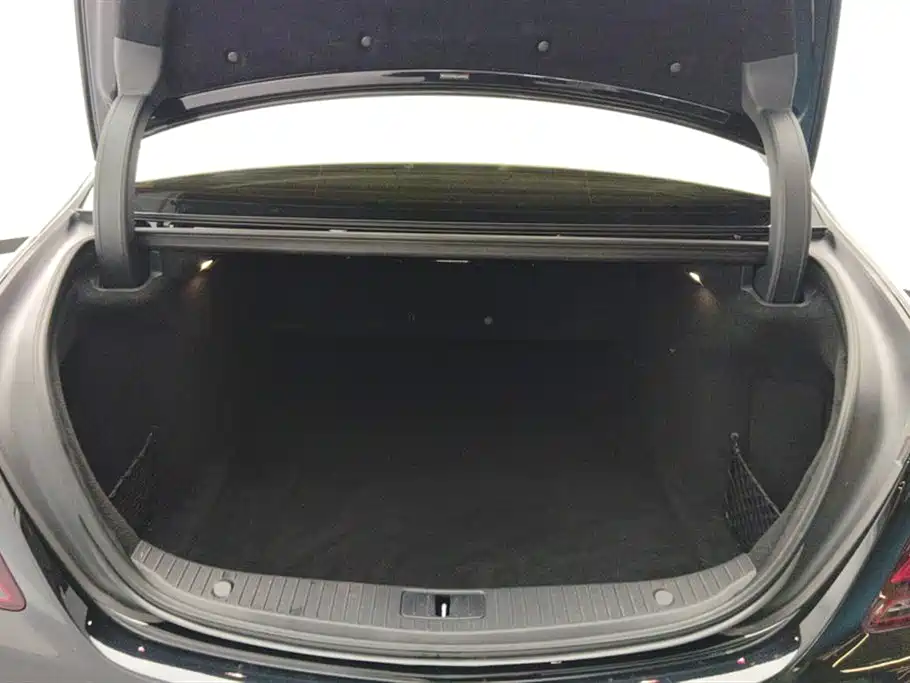 Mercedes-Benz S-Class 2019 S 350 L Premium Ultimate Edition фото 4