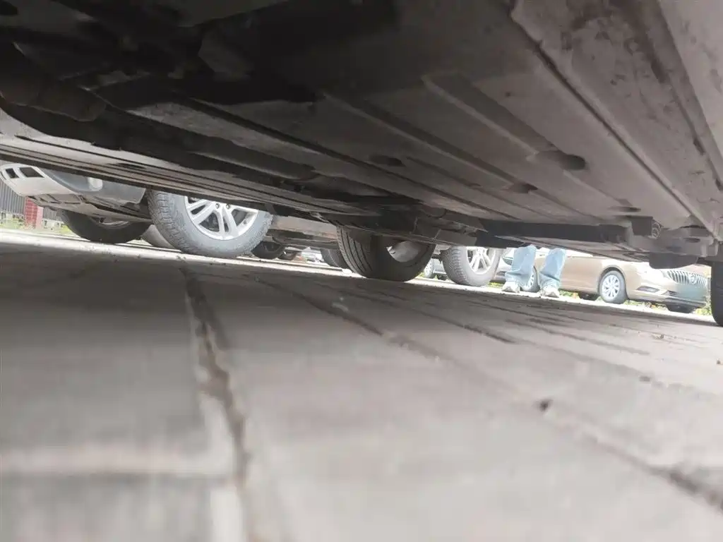 Lynk & Co 02 2018 Model 1.5T DCT 2WD Yao Pro Edition China V фото 19