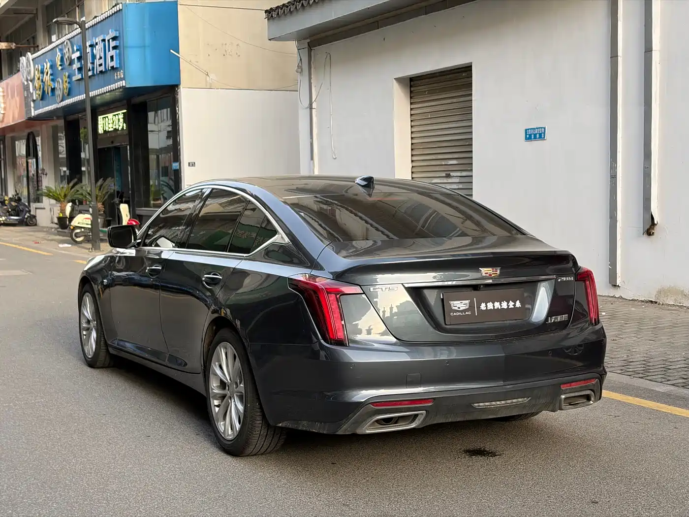 CADILLAC CT5