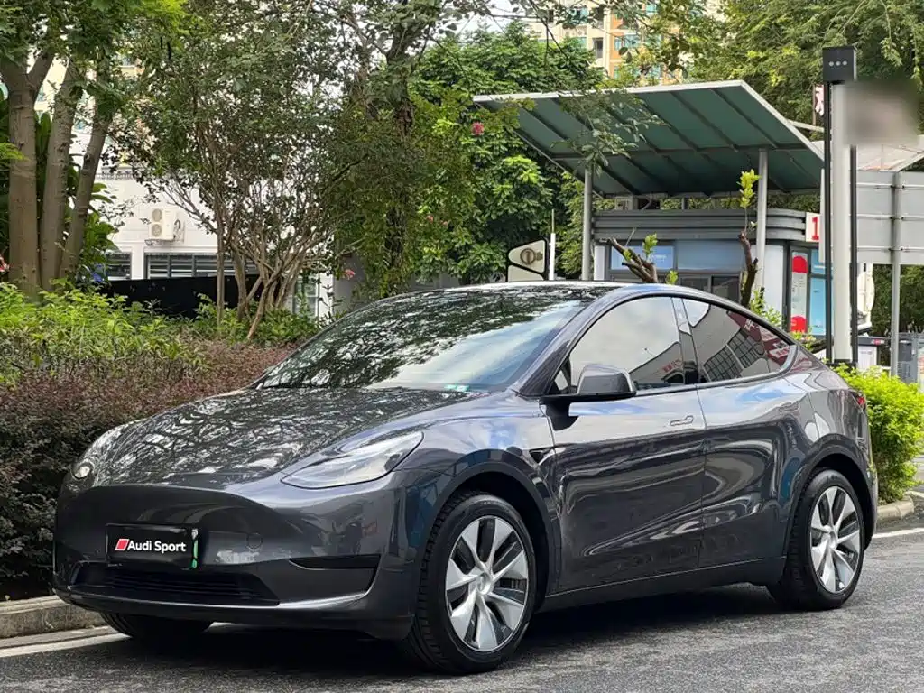  Tesla Model Y 2022 Facelift Rear-Wheel Drive Version 2
