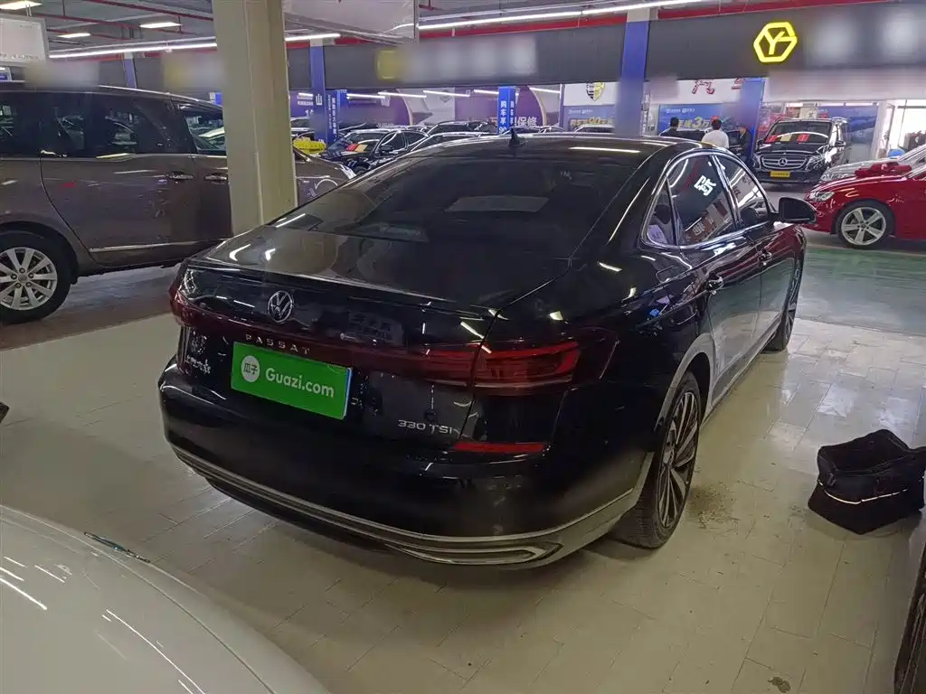 Volkswagen Passat 2022 330TSI Starlight Elite Edition фото 5