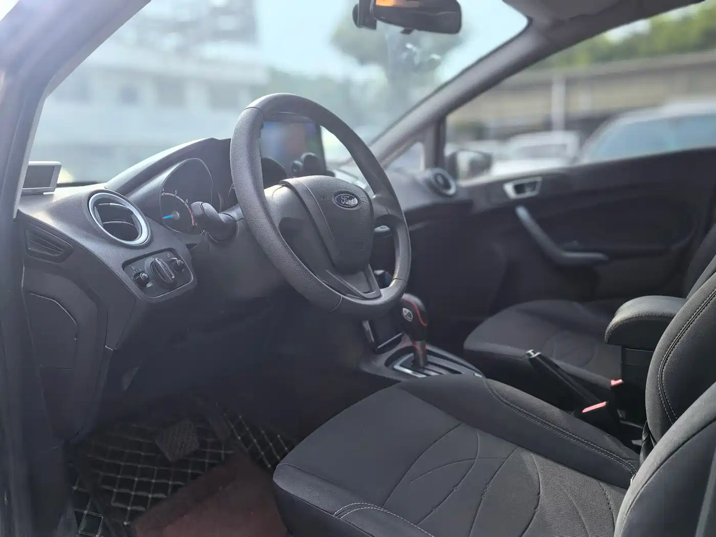 Ford Fiesta 2014 2013 Hatchback 1.5L Automatic Fashion