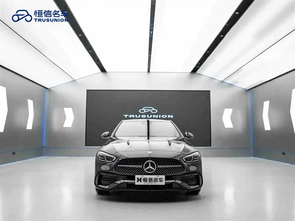 Mercedes-Benz C-Class 2023 Facelift C 260 L Night Sport Edition фото 2