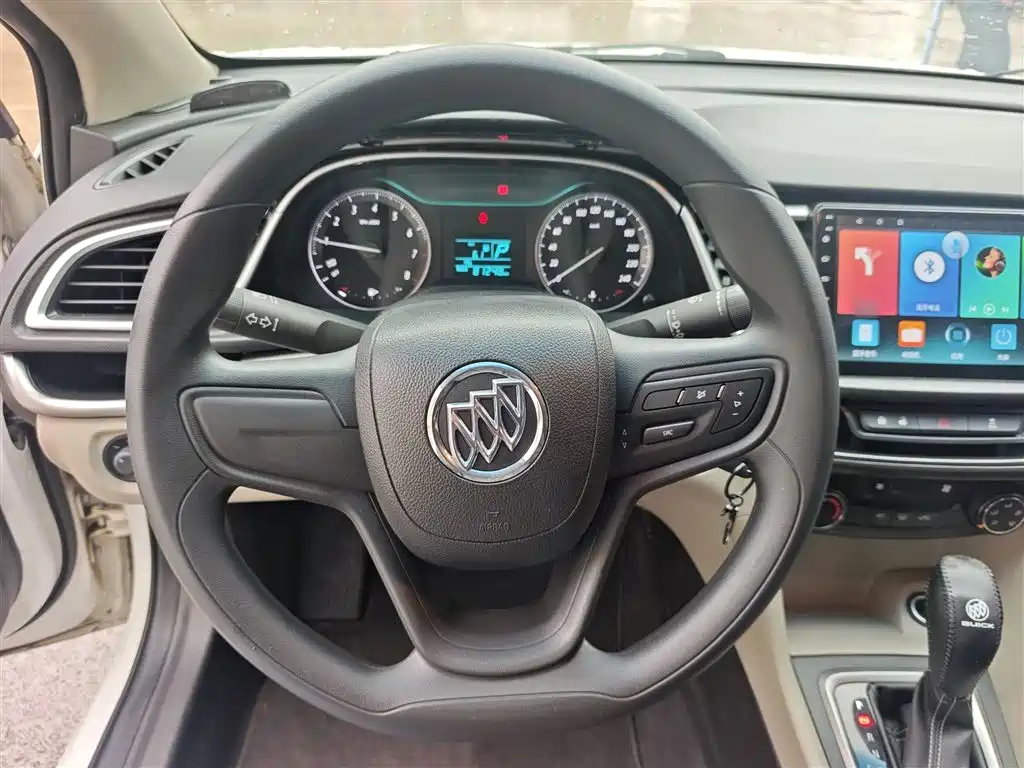 Buick Excelle 2015 15N Automatic Progressive фото 3