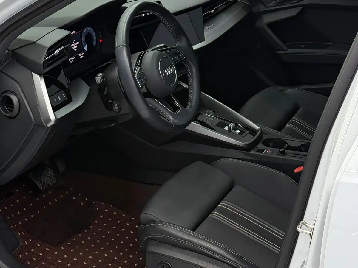 Audi A3 2023 Sportback 35 TFSI Fashion Sport фото 7