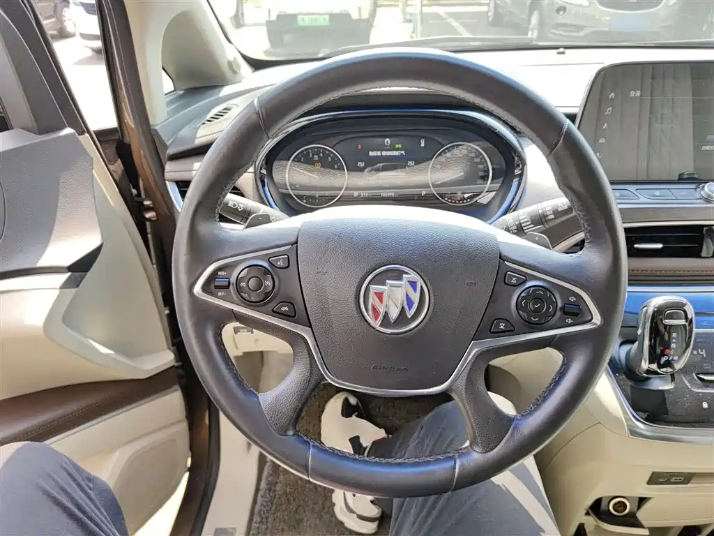 BUICK GL8