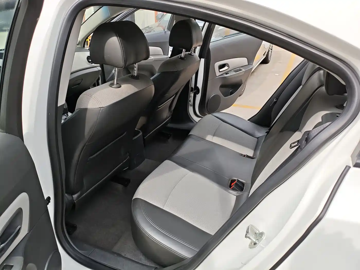 Chevrolet Cruze 2013 1.6L SL Universe AT фото 10