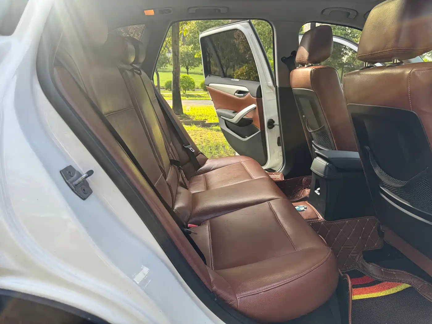 BMW X1 2013 sDrive18i Fashion фото 12