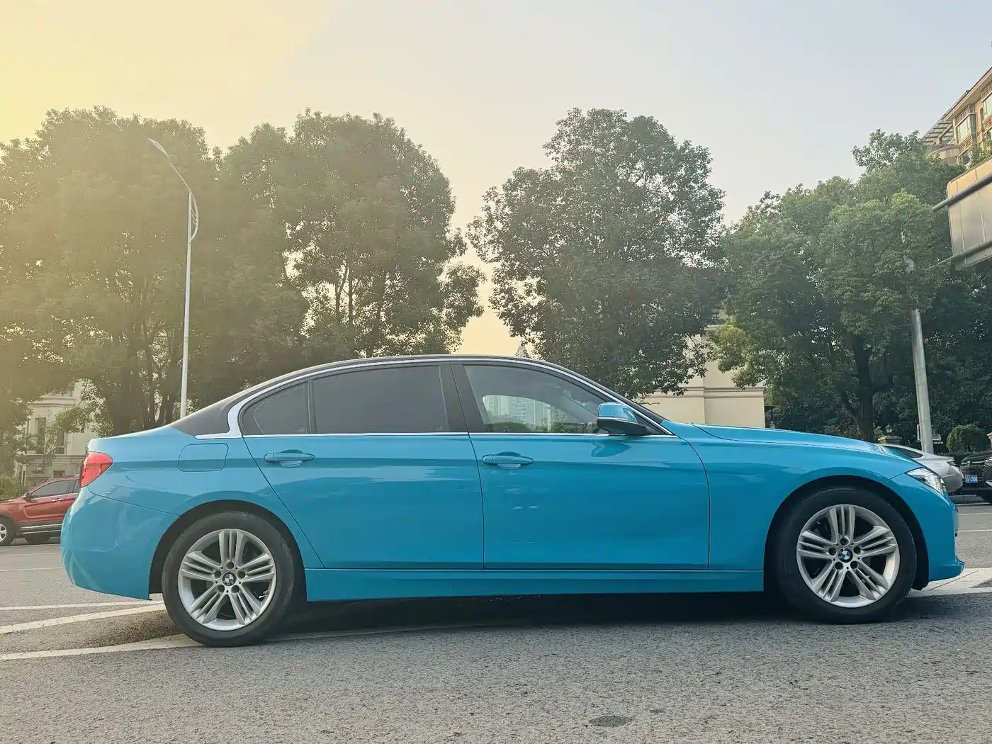 BMW 3 Series 2017 320Li Fashion фото 14