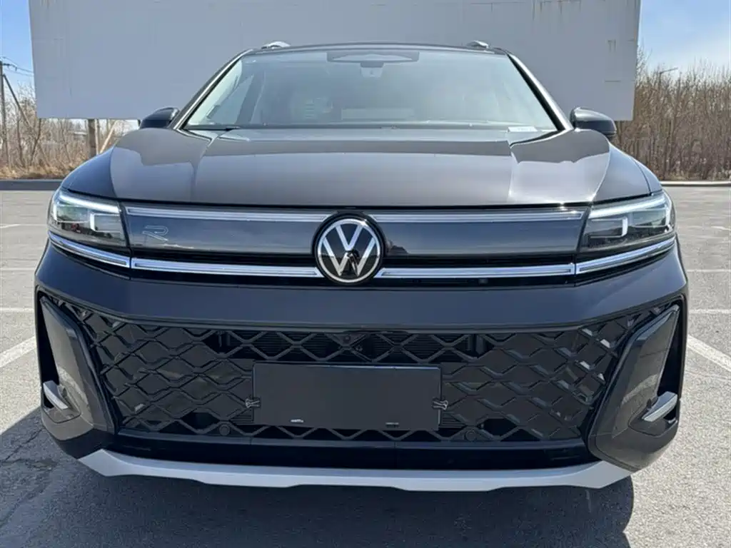 Volkswagen Talagon 2025 450TSI R-Line 6-Seater фото 9