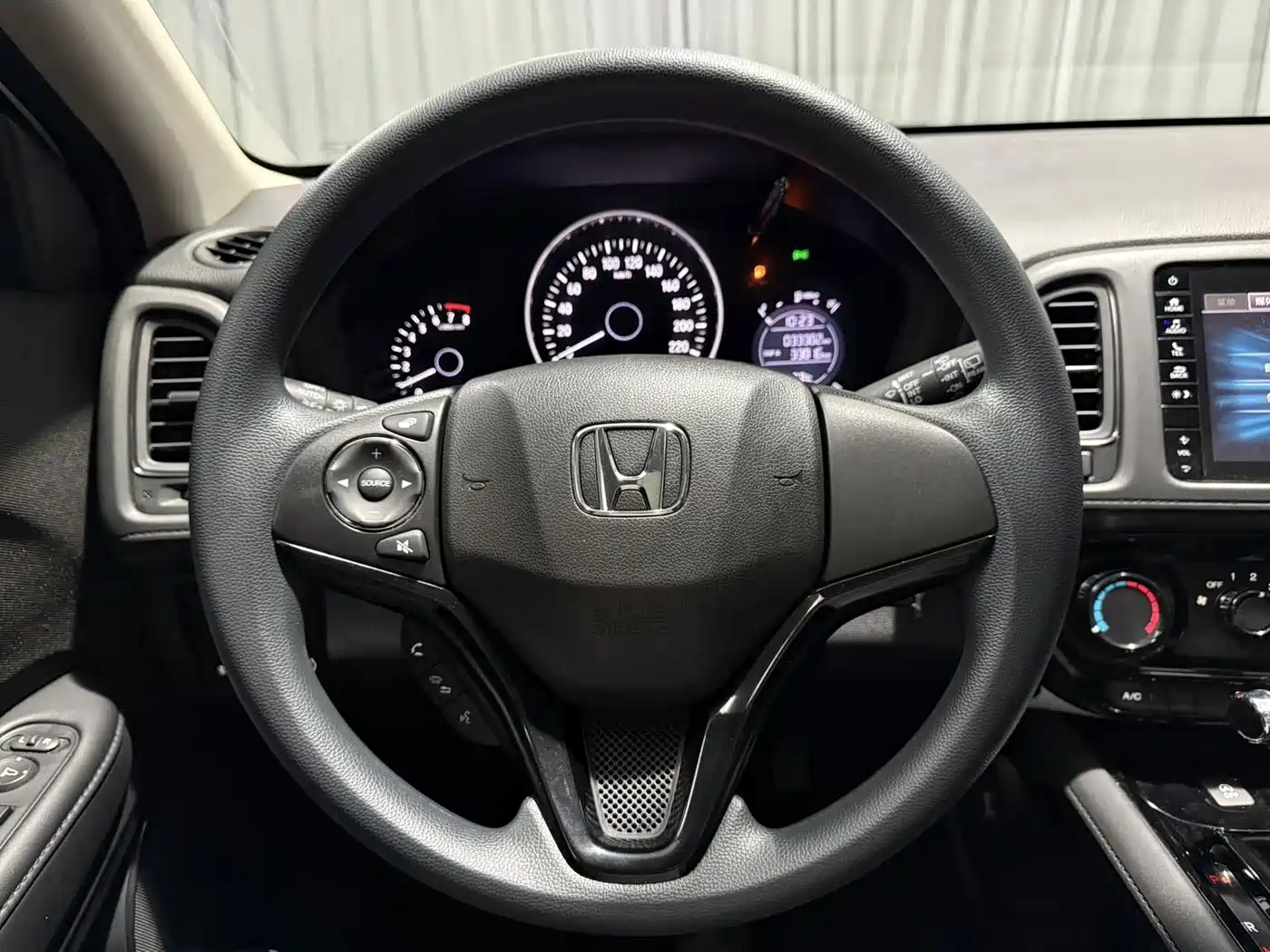 Honda Vezel, миниатюра 13