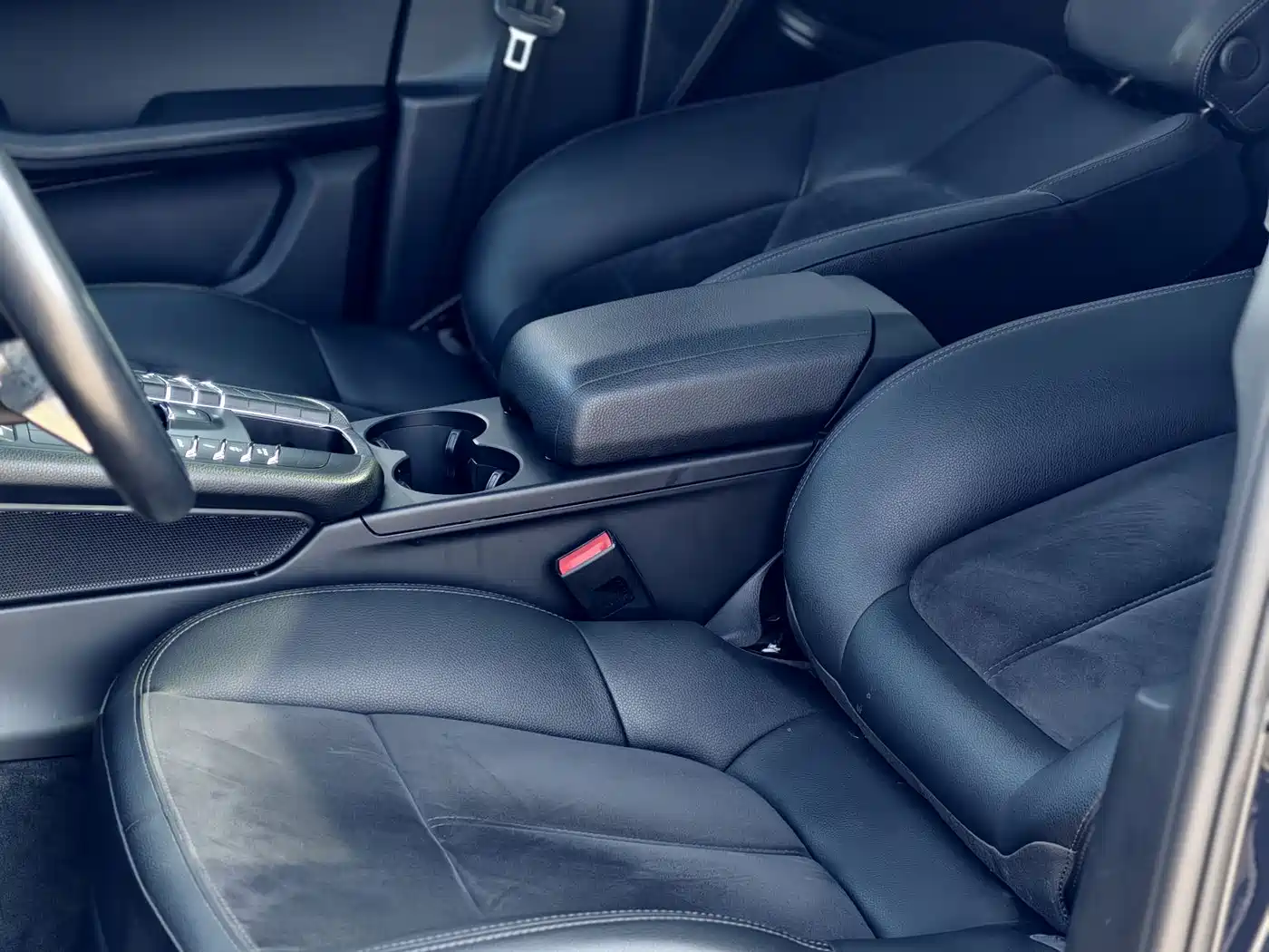 Porsche Macan 2018 Macan 2.0T фото 10
