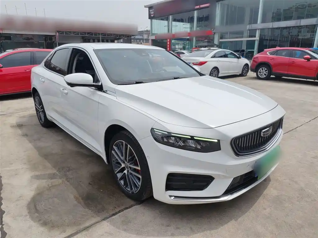 Фото 4 - Geely Preface
