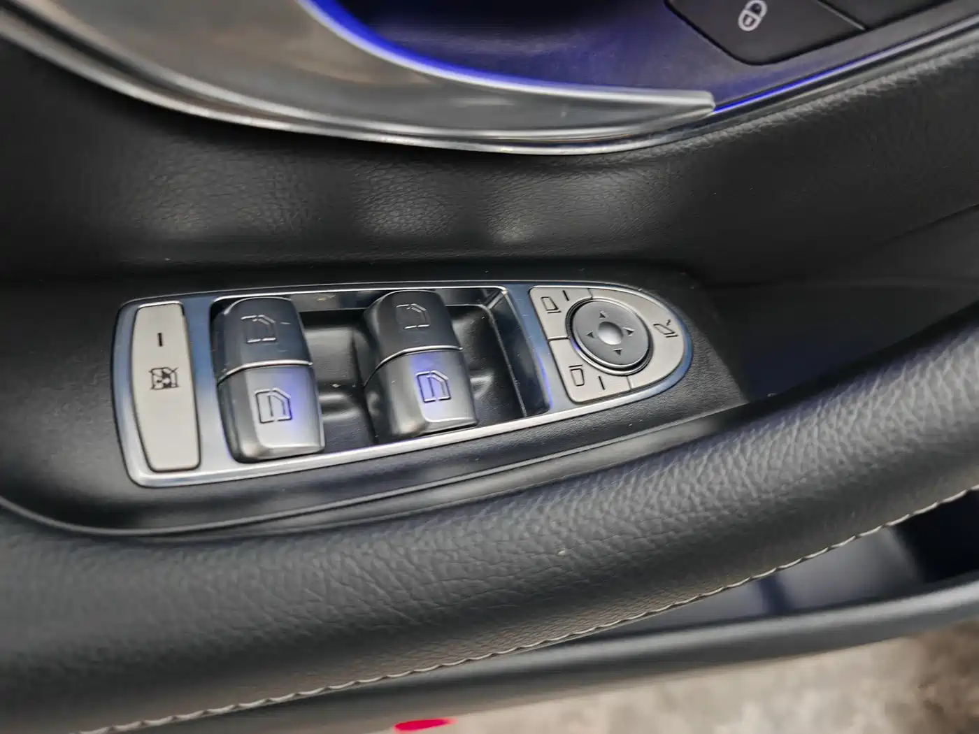 Mercedes-Benz E-Class 2020 E 260 L фото 27