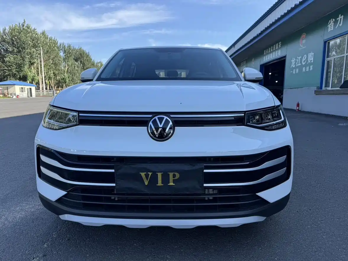 Volkswagen Tharu 2025 2025 Model Rising Star 1.5L Advance Edition