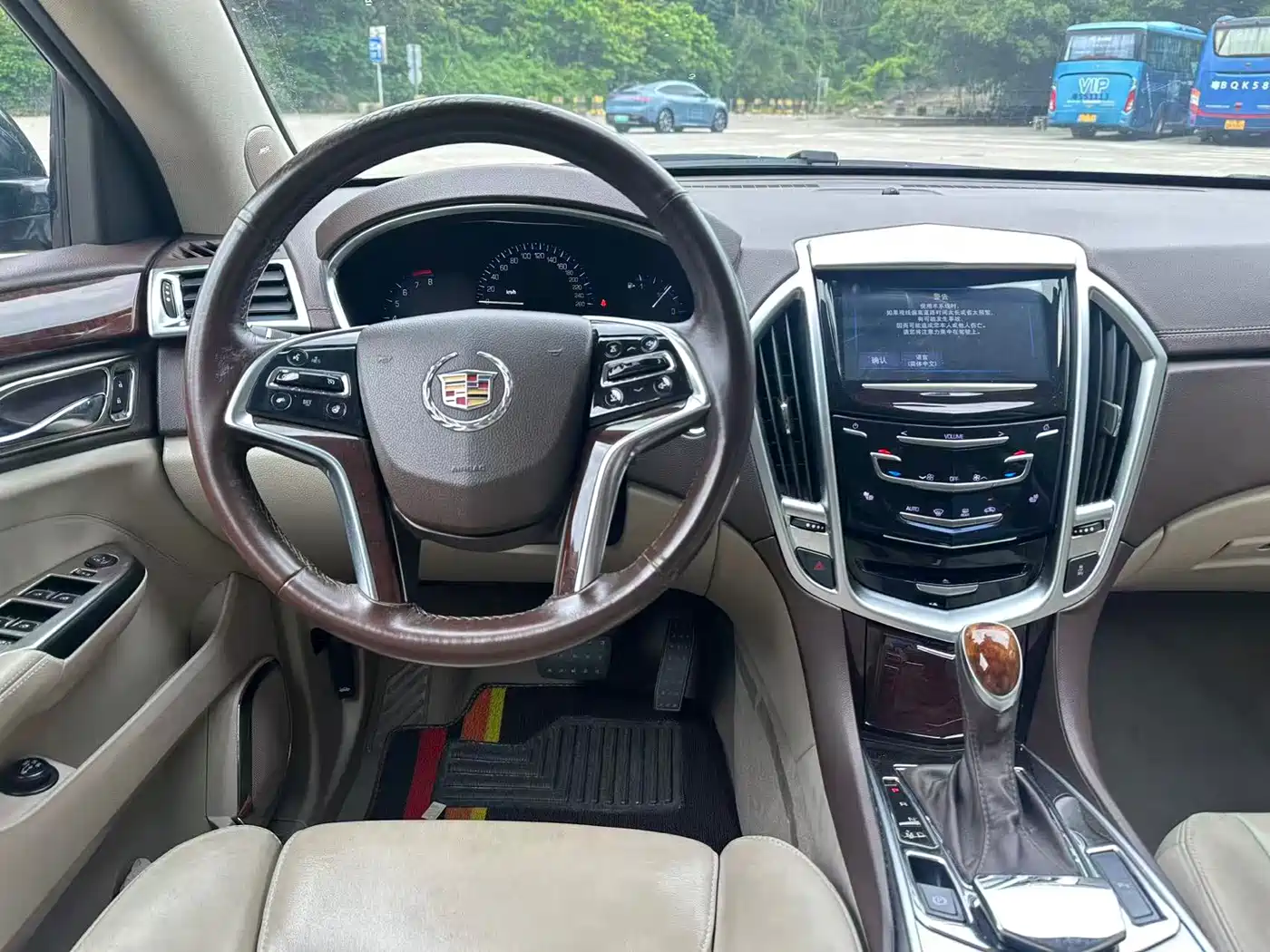 Cadillac SRX 2015 3.0L Elite фото 4